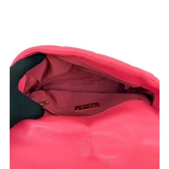 CHANEL Medium Pink 19 bags C-A22653 - Picture 8 of 11